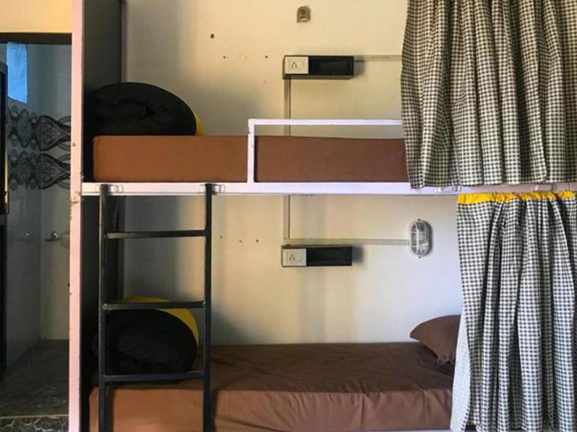 The Hosteller Mcleodganj, Upper Bhagsu ماكليود غانج الغرفة الصورة