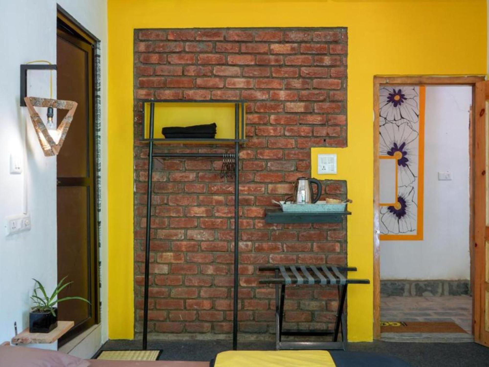 The Hosteller Mcleodganj, Upper Bhagsu ماكليود غانج الغرفة الصورة